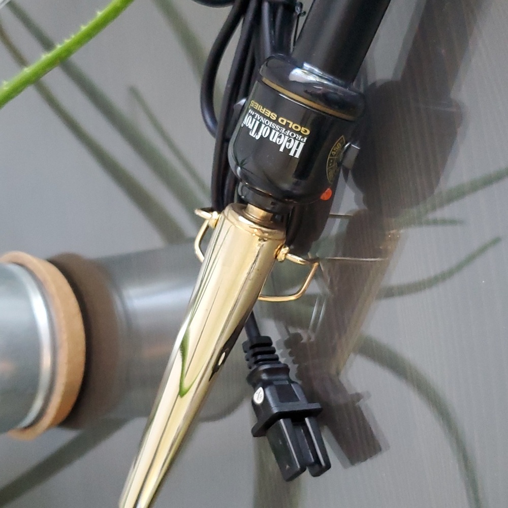 Curling Iron